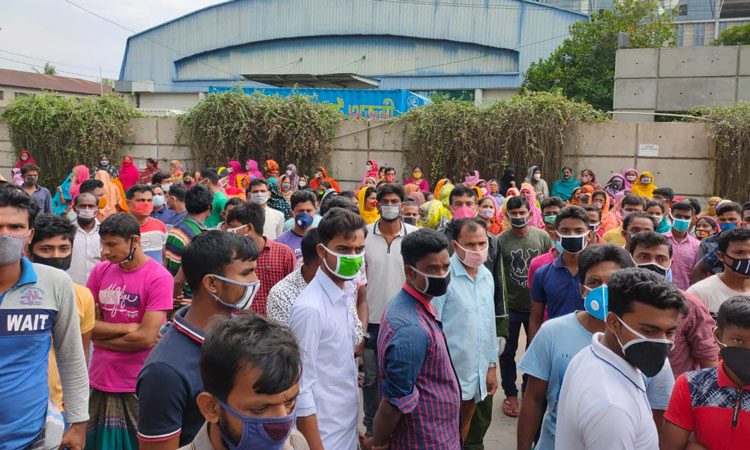 প্রক্রিয়াগত জটিলতায় শ্রমিকদের বেতন প্রদানে দীর্ঘসূত্রিতা