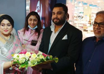 নারায়ণগঞ্জে ইওইওসোর শোরুম উদ্বোধন