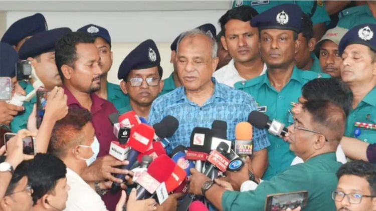 ঈদে আইনশৃঙ্খলা ও নিরাপত্তা পরিস্থিতি সন্তোষজনক ছিল: স্বরাষ্ট্র উপদেষ্টা