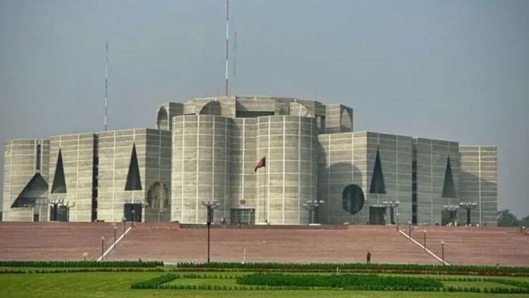 সংস্কার কমিশনগুলো যেসব বিষয়ে বড়সড় পরিবর্তনের কথা ভাবছে