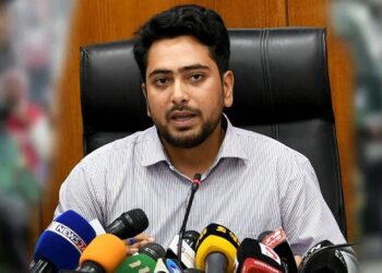 গণমাধ্যমের ওপর ক্ষোভ কেন তা জনগণের কাছে স্পষ্ট করা দরকার: নাহিদ ইসলাম